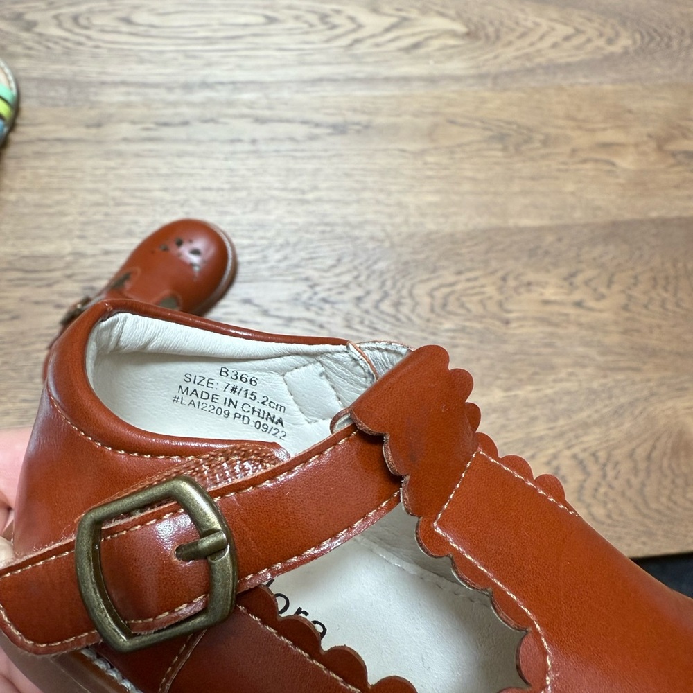 Toddler Mary Jane Dress Shoes - Picture 6 of 7